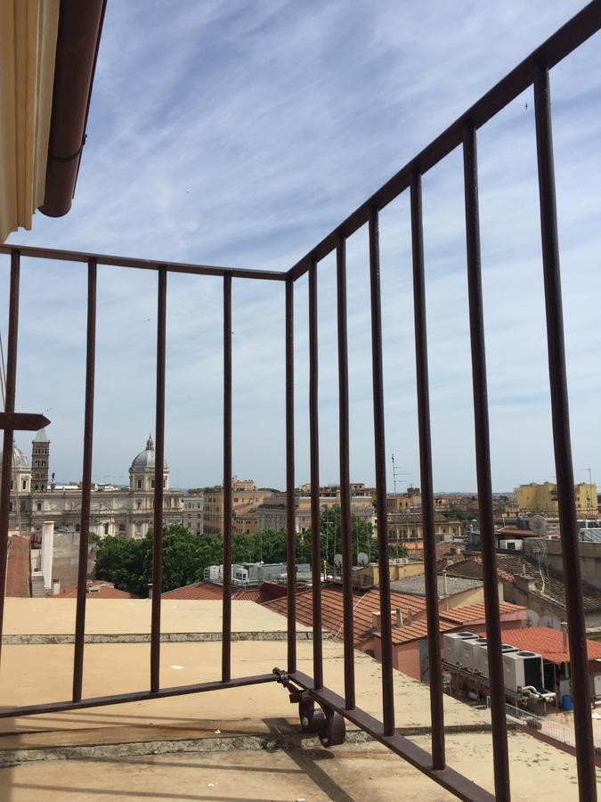 L'Opera Apartments Roma Esterno foto